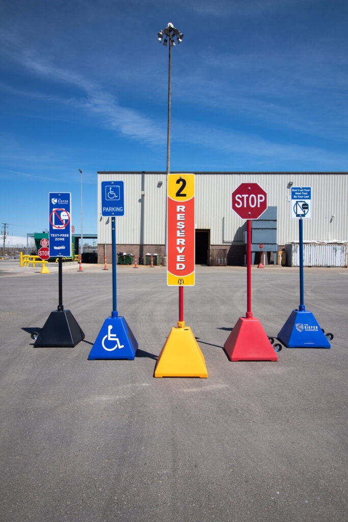 portable-sign-bases